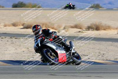 media/Jan-08-2022-SoCal Trackdays (Sat) [[1ec2777125]]/Turn 4 (1145am)/